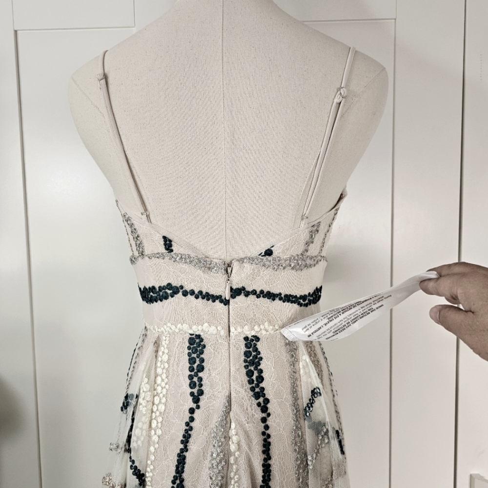 BCBGMAXAZRIA NWT Lilian Dress Sz 6 Ivory, silver, gold, teal Prom, Formal - Picture 10 of 16